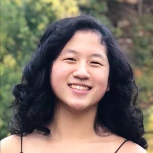 Meet your Posher, Lia